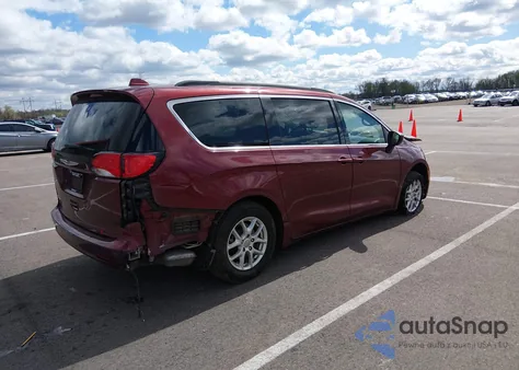2020 Chrysler Voyager Lxi из США, поврежденный, VIN 2C4RC1DGXLR144712